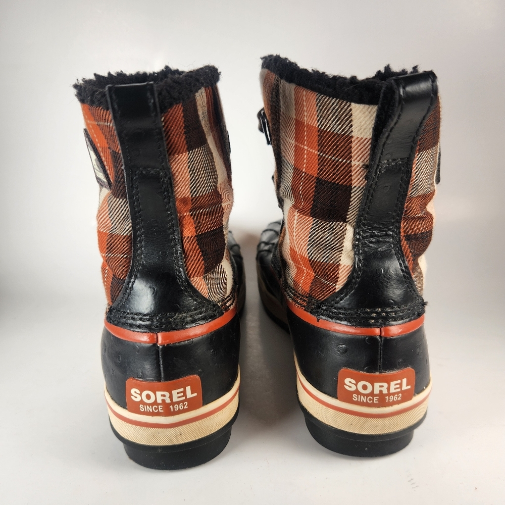 SOREL Tivoli Kids Boot Size 3 Plaid Red Black Leather Snow Outdoor Rubber Sole - Picture 9 of 12
